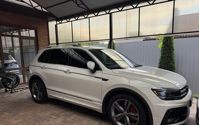 Volkswagen Tiguan II, 2019 год, 3 950 000 рублей, 1 фотография