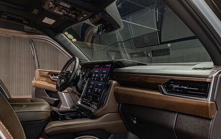 GMC Yukon IV, 2026 год, 26 207 766 рублей, 12 фотография