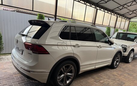 Volkswagen Tiguan II, 2019 год, 3 950 000 рублей, 3 фотография