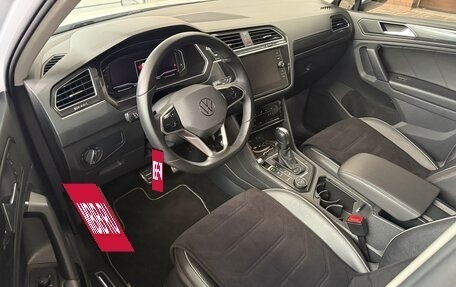 Volkswagen Tiguan II, 2019 год, 3 950 000 рублей, 4 фотография