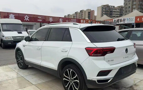 Volkswagen T-Roc I, 2023 год, 1 541 007 рублей, 6 фотография