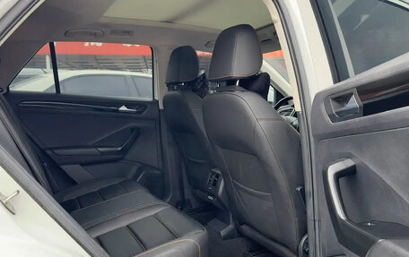 Volkswagen T-Roc I, 2023 год, 1 541 007 рублей, 10 фотография