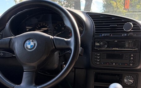 BMW 3 серия, 1996 год, 1 300 000 рублей, 14 фотография