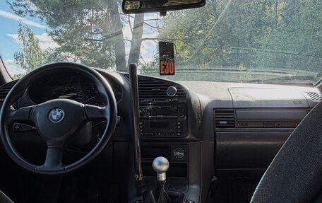 BMW 3 серия, 1996 год, 1 300 000 рублей, 13 фотография