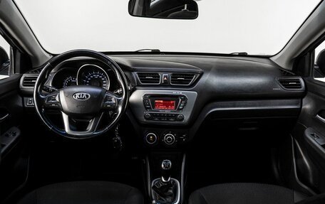 KIA Rio III рестайлинг, 2015 год, 869 000 рублей, 17 фотография