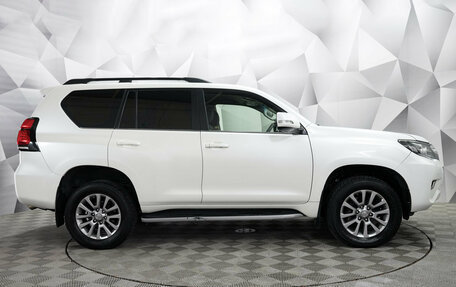 Toyota Land Cruiser Prado 150 рестайлинг 2, 2017 год, 4 493 000 рублей, 6 фотография