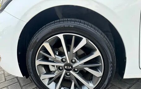 KIA K3, 2022 год, 1 380 334 рублей, 12 фотография