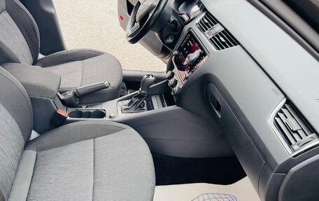 Skoda Octavia, 2017 год, 1 780 000 рублей, 9 фотография