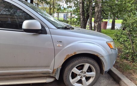 Mitsubishi Outlander III рестайлинг 3, 2008 год, 790 000 рублей, 5 фотография