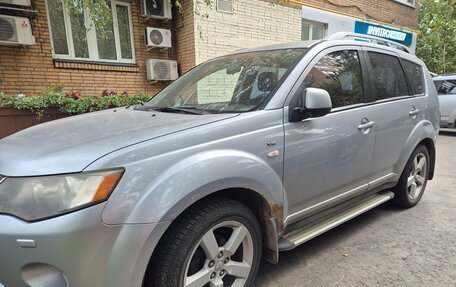 Mitsubishi Outlander III рестайлинг 3, 2008 год, 790 000 рублей, 7 фотография