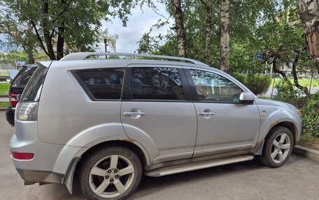 Mitsubishi Outlander III рестайлинг 3, 2008 год, 790 000 рублей, 4 фотография