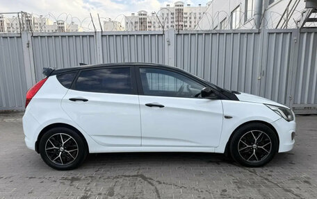 Hyundai Solaris II рестайлинг, 2015 год, 975 000 рублей, 7 фотография