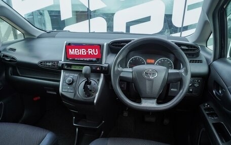 Toyota Wish II, 2014 год, 1 554 000 рублей, 8 фотография