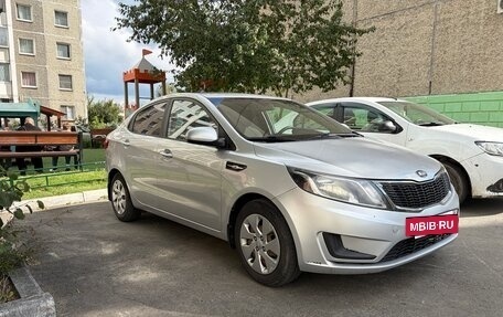KIA Rio III рестайлинг, 2014 год, 820 000 рублей, 2 фотография