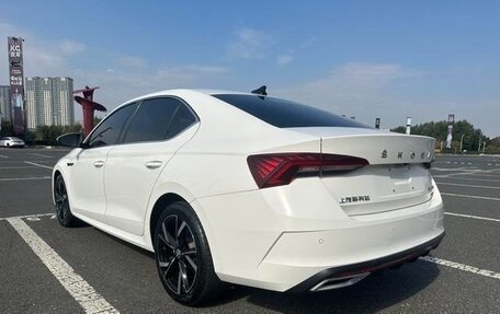 Skoda Octavia IV, 2022 год, 1 990 000 рублей, 6 фотография
