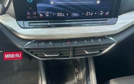 Skoda Octavia IV, 2022 год, 1 990 000 рублей, 13 фотография
