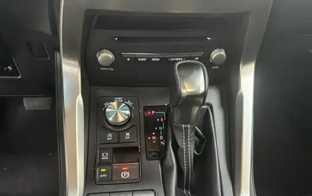 Lexus NX I, 2018 год, 2 300 666 рублей, 11 фотография