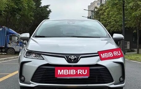 Toyota Corolla, 2022 год, 1 350 334 рублей, 2 фотография