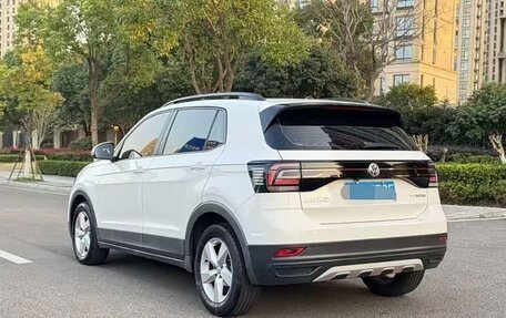 Volkswagen T-Cross I, 2023 год, 3 250 000 рублей, 4 фотография
