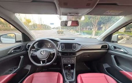 Volkswagen T-Cross I, 2023 год, 3 250 000 рублей, 7 фотография