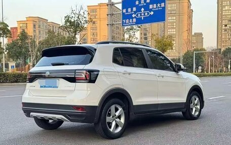 Volkswagen T-Cross I, 2023 год, 3 250 000 рублей, 6 фотография