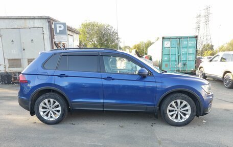 Volkswagen Tiguan II, 2019 год, 1 749 000 рублей, 4 фотография