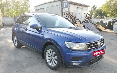 Volkswagen Tiguan II, 2019 год, 1 749 000 рублей, 3 фотография
