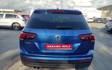 Volkswagen Tiguan II, 2019 год, 1 749 000 рублей, 6 фотография