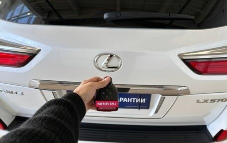 Lexus LX III, 2018 год, 9 999 900 рублей, 27 фотография