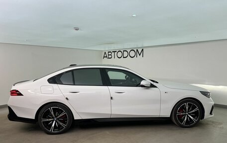 BMW 5 серия, 2024 год, 8 400 000 рублей, 6 фотография