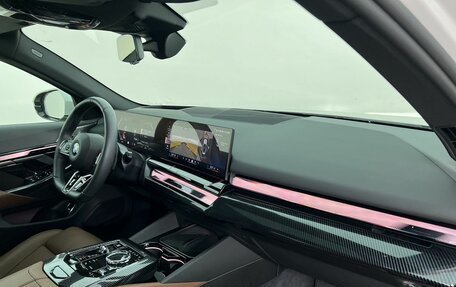 BMW 5 серия, 2024 год, 8 400 000 рублей, 14 фотография