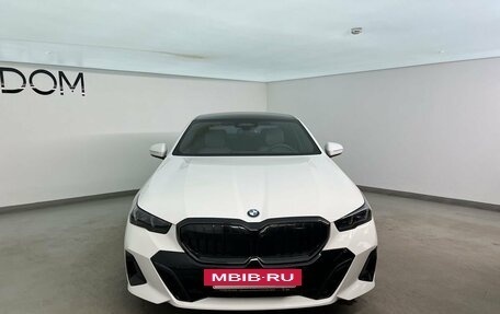 BMW 5 серия, 2024 год, 8 400 000 рублей, 3 фотография