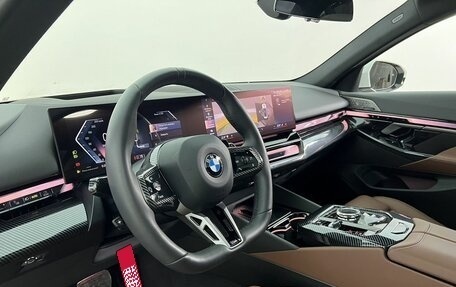 BMW 5 серия, 2024 год, 8 400 000 рублей, 10 фотография