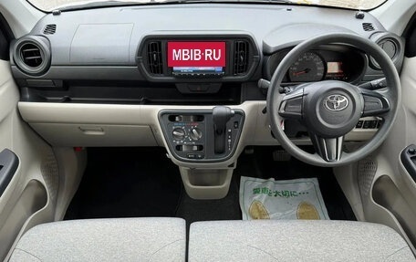 Toyota Passo III, 2023 год, 900 000 рублей, 6 фотография