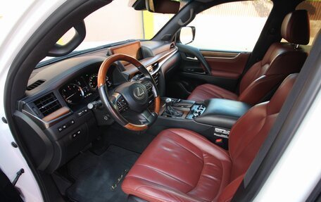 Lexus LX III, 2019 год, 8 995 000 рублей, 10 фотография