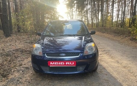 Ford Fiesta, 2007 год, 250 000 рублей, 2 фотография