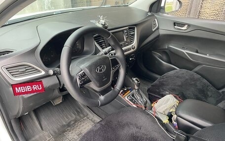 Hyundai Solaris II рестайлинг, 2017 год, 650 000 рублей, 6 фотография