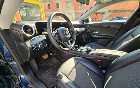 Mercedes-Benz CLA, 2019 год, 1 980 000 рублей, 16 фотография