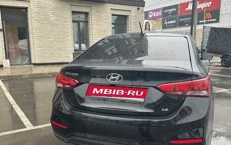 Hyundai Solaris II рестайлинг, 2017 год, 1 150 000 рублей, 3 фотография