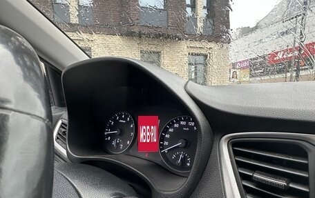 Hyundai Solaris II рестайлинг, 2017 год, 1 150 000 рублей, 11 фотография