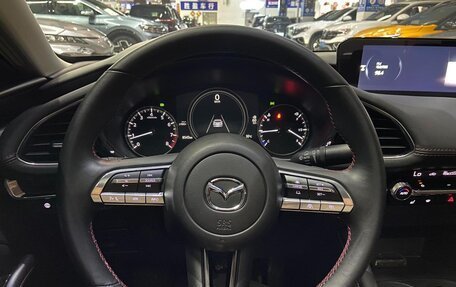 Mazda 3, 2023 год, 1 580 000 рублей, 12 фотография