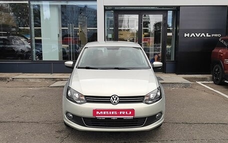 Volkswagen Polo VI (EU Market), 2011 год, 849 000 рублей, 2 фотография