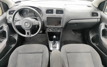 Volkswagen Polo VI (EU Market), 2011 год, 849 000 рублей, 10 фотография