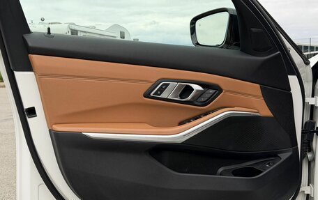 BMW 3 серия, 2020 год, 3 650 000 рублей, 15 фотография