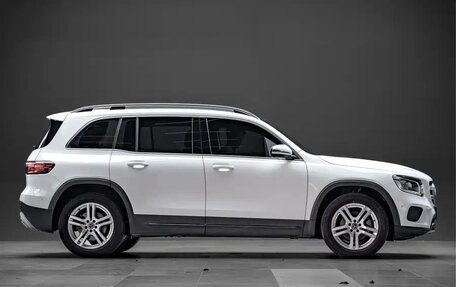Mercedes-Benz GLB, 2022 год, 2 410 005 рублей, 4 фотография
