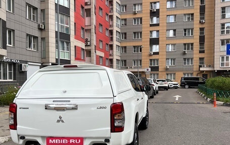 Mitsubishi L200 IV рестайлинг, 2019 год, 3 300 000 рублей, 3 фотография