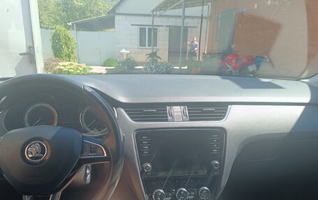 Skoda Octavia, 2017 год, 1 750 000 рублей, 11 фотография