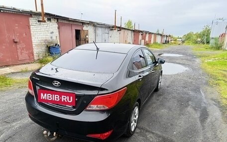Hyundai Solaris II рестайлинг, 2015 год, 900 000 рублей, 4 фотография