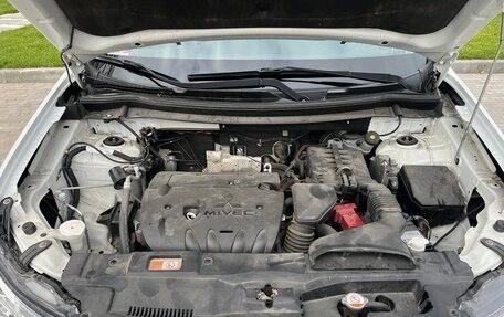 Mitsubishi Outlander III рестайлинг 3, 2014 год, 1 780 000 рублей, 5 фотография