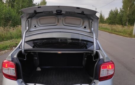 Renault Logan II, 2016 год, 590 000 рублей, 18 фотография